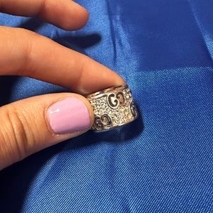 This Ring with GG